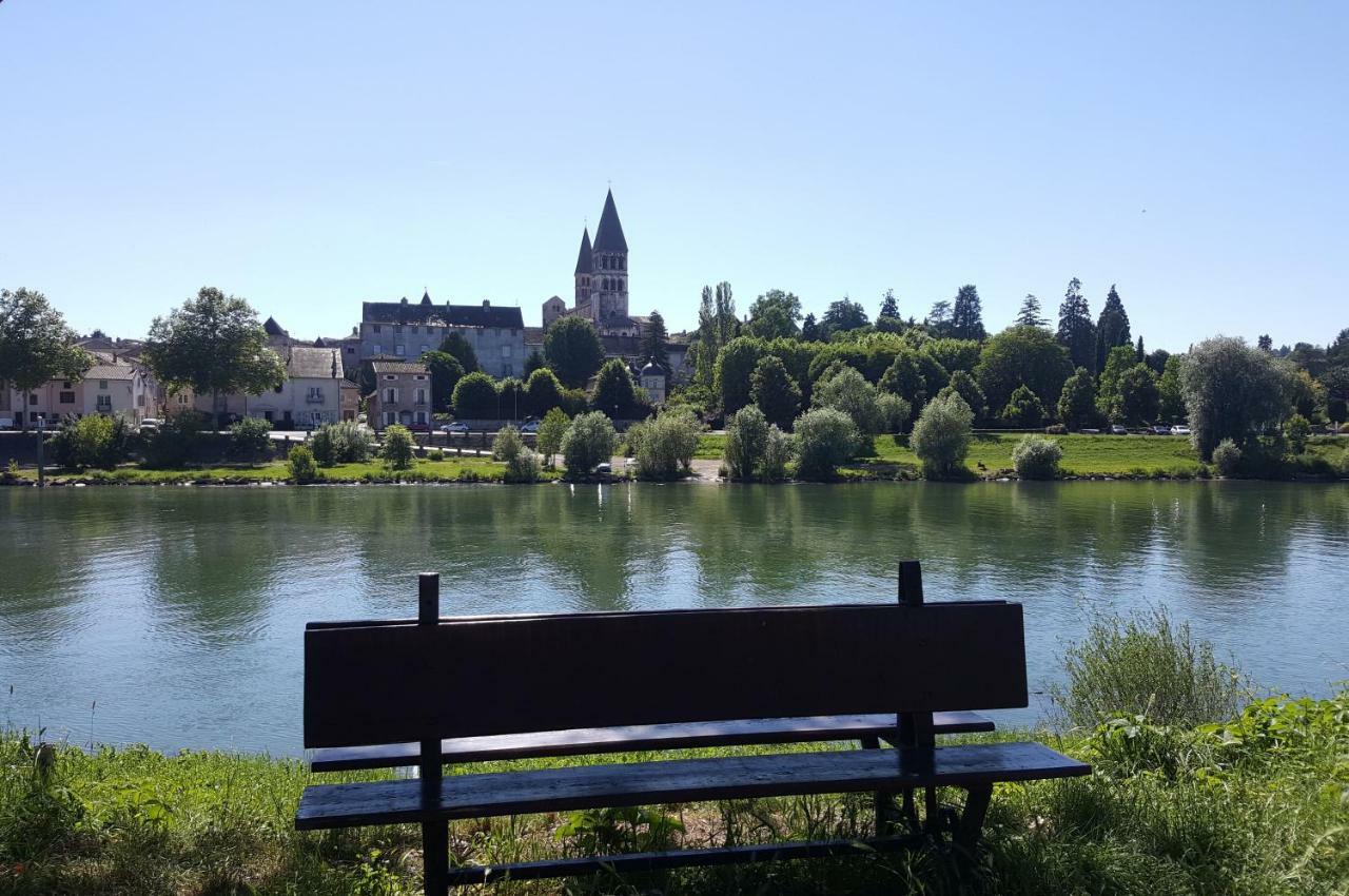 Tournus Belle Maison Vue Sur Saone ภายนอก รูปภาพ